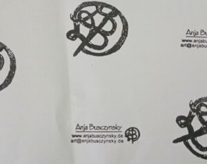 Kunstgewissen -der katerlogLogo und web stempel der künstlerin